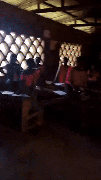 Salle de classe dans une école à Foumban